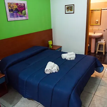 Baia Di Naxos Aparthotel 3*